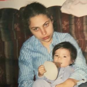 Meet your Posher, Estrella